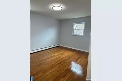1032 Glen Road, Fort Lee, NJ 07024 - Photo 7