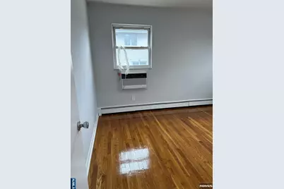 1032 Glen Road, Fort Lee, NJ 07024 - Photo 13