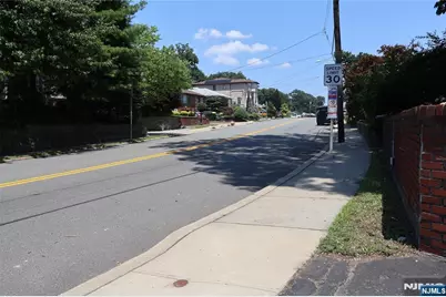 1032 Glen Road, Fort Lee, NJ 07024 - Photo 35