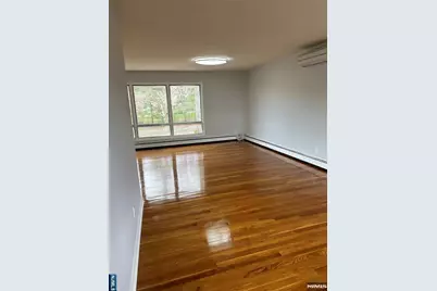 1032 Glen Road, Fort Lee, NJ 07024 - Photo 5