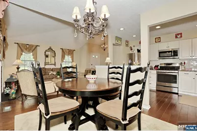 73 Konight Court, Mahwah, NJ 07430 - Photo 9