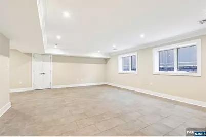 211 Warwick Avenue 1 #1, Fort Lee, NJ 07024 - Photo 27