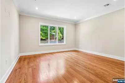 211 Warwick Avenue 1 #1, Fort Lee, NJ 07024 - Photo 17