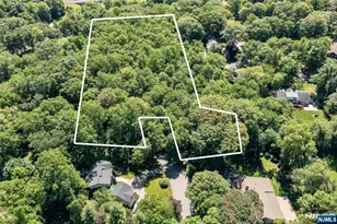 10 Deerfield Dr, Woodcliff Lake, NJ 07677 - Photo 5