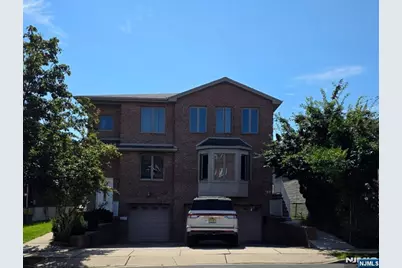 424 Lincoln Street 2nd Floor #2nd Floor, Palisades Park, NJ 07650 - Photo 1