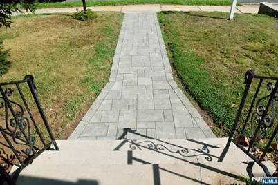 46 Newcomb Road, Tenafly, NJ 07670 - Photo 3