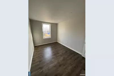 101 Highland Avenue, Newark, NJ 07104 - Photo 9