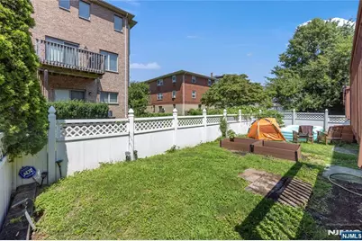 215 4th Street A #A, Palisades Park, NJ 07650 - Photo 41