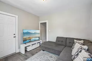 155 Hayward Pl, Wallington, NJ 07057 - Photo 9