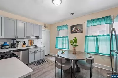 155 Hayward Place, Wallington, NJ 07057 - Photo 13