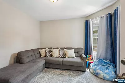 155 Hayward Place, Wallington, NJ 07057 - Photo 7