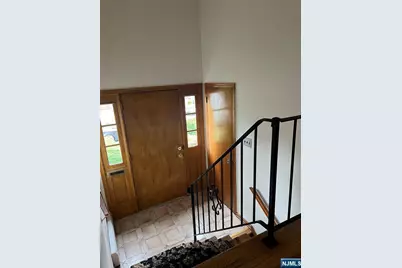 6 Daniel Court A #A, Saddle Brook Township, NJ 07663 - Photo 5