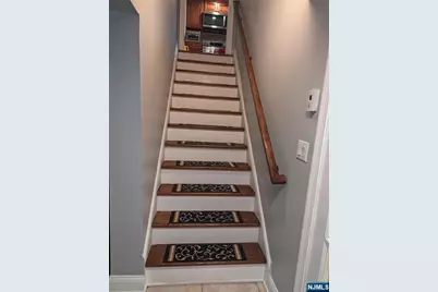 530 Shirley Avenue, Franklin Lakes, NJ 07417 - Photo 5