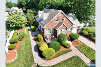 10 Glenwood Avenue, Leonia, NJ 07605 - Photo 1