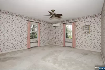10 Glenwood Avenue, Leonia, NJ 07605 - Photo 13