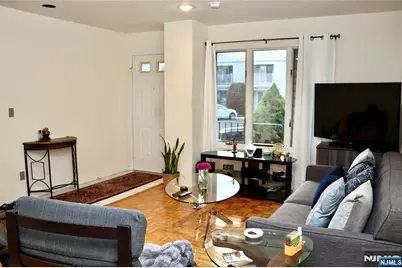 31 Willow Wood Square 31 #31, East Rutherford, NJ 07073 - Photo 3