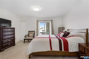 31 Willow Wood Square 31, East Rutherford, NJ 07073 - Photo 13
