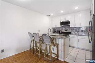 31 Willow Wood Square 31, East Rutherford, NJ 07073 - Photo 5