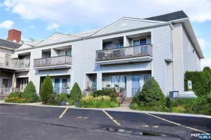 31 Willow Wood Square 31, East Rutherford, NJ 07073 - Photo 1