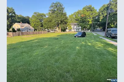 192-194 Forest Avenue, Teaneck Township, NJ 07666 - Photo 3