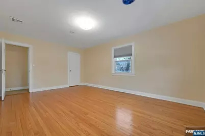 40 Clinton Avenue, Tenafly, NJ 07670 - Photo 17
