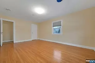 40 Clinton Ave, Tenafly, NJ 07670 - Photo 17