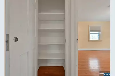 40 Clinton Avenue, Tenafly, NJ 07670 - Photo 19