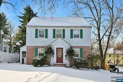 40 Clinton Avenue, Tenafly, NJ 07670 - Photo 1