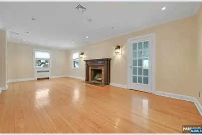 40 Clinton Avenue, Tenafly, NJ 07670 - Photo 11