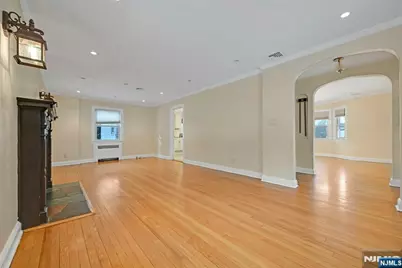 40 Clinton Avenue, Tenafly, NJ 07670 - Photo 13