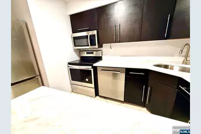 308-310 Passaic Avenue 203 #203, Harrison, NJ 07029 - Photo 5