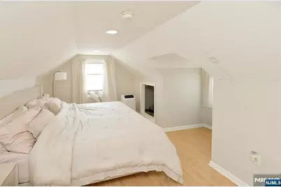 612 Beech Avenue, Saddle Brook Township, NJ 07663 - Photo 15