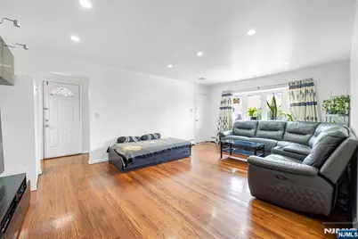 35 Ruby Avenue, Palisades Park, NJ 07650 - Photo 9