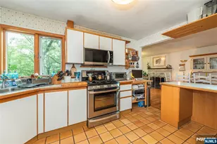 16 Pennsylvania Ave, Montvale, NJ 07645 - Photo 15