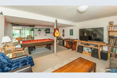 16 Pennsylvania Avenue, Montvale, NJ 07645 - Photo 31