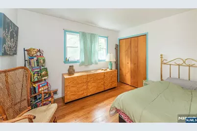 16 Pennsylvania Avenue, Montvale, NJ 07645 - Photo 27