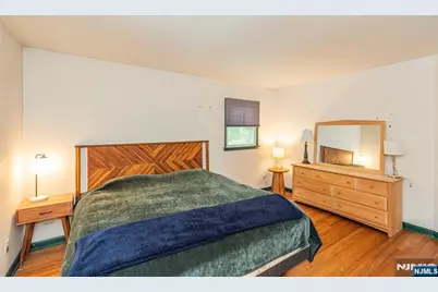 16 Pennsylvania Avenue, Montvale, NJ 07645 - Photo 23