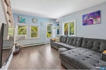 2 Howard Street, Pompton Lakes, NJ 07442 - Photo 5