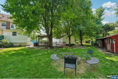 2 Howard Street, Pompton Lakes, NJ 07442 - Photo 27