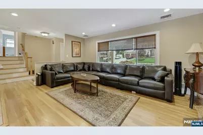 379 Leonard Drive, New Milford, NJ 07646 - Photo 9