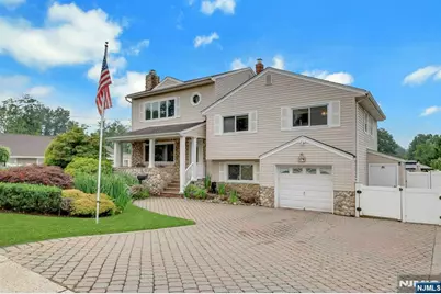379 Leonard Drive, New Milford, NJ 07646 - Photo 3
