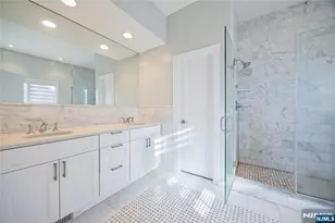 270 2nd St, Palisades Park, NJ 07650 - Photo 25