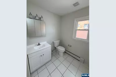 599 Boulevard 1 #1, Hasbrouck Heights, NJ 07604 - Photo 9