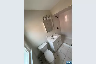 599 Boulevard 1 #1, Hasbrouck Heights, NJ 07604 - Photo 11