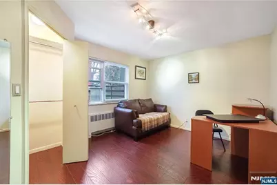 201 Oakdene Place C00E2 #C00E2, Cliffside Park, NJ 07010 - Photo 11