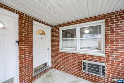 201 Oakdene Place C00E2 #C00E2, Cliffside Park, NJ 07010 - Photo 3