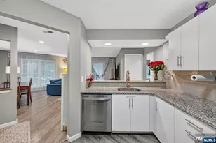 1486 Westgate Dr, Fort Lee, NJ 07024 - Photo 15