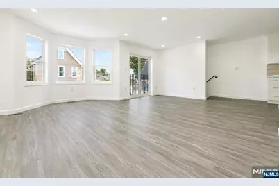 131 Lindsley Place, East Orange, NJ 07017 - Photo 3