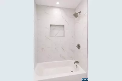 131 Lindsley Place, East Orange, NJ 07017 - Photo 19