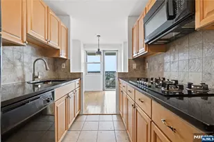 6600 JFK Blvd E, West New York, NJ 07093 - Photo 15
